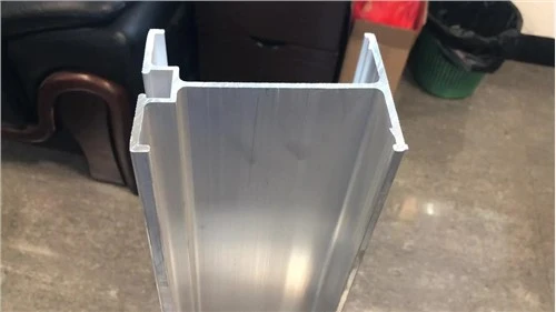 Aluminijast I nosilec